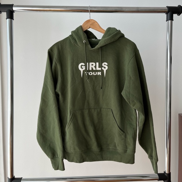 Girls Tour green hoodie - Picture 1 of 1